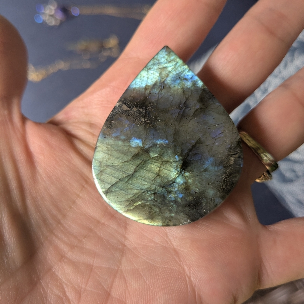 Large Labradorite Teardrop Gemstone Cabachon - Picture 10 of 17